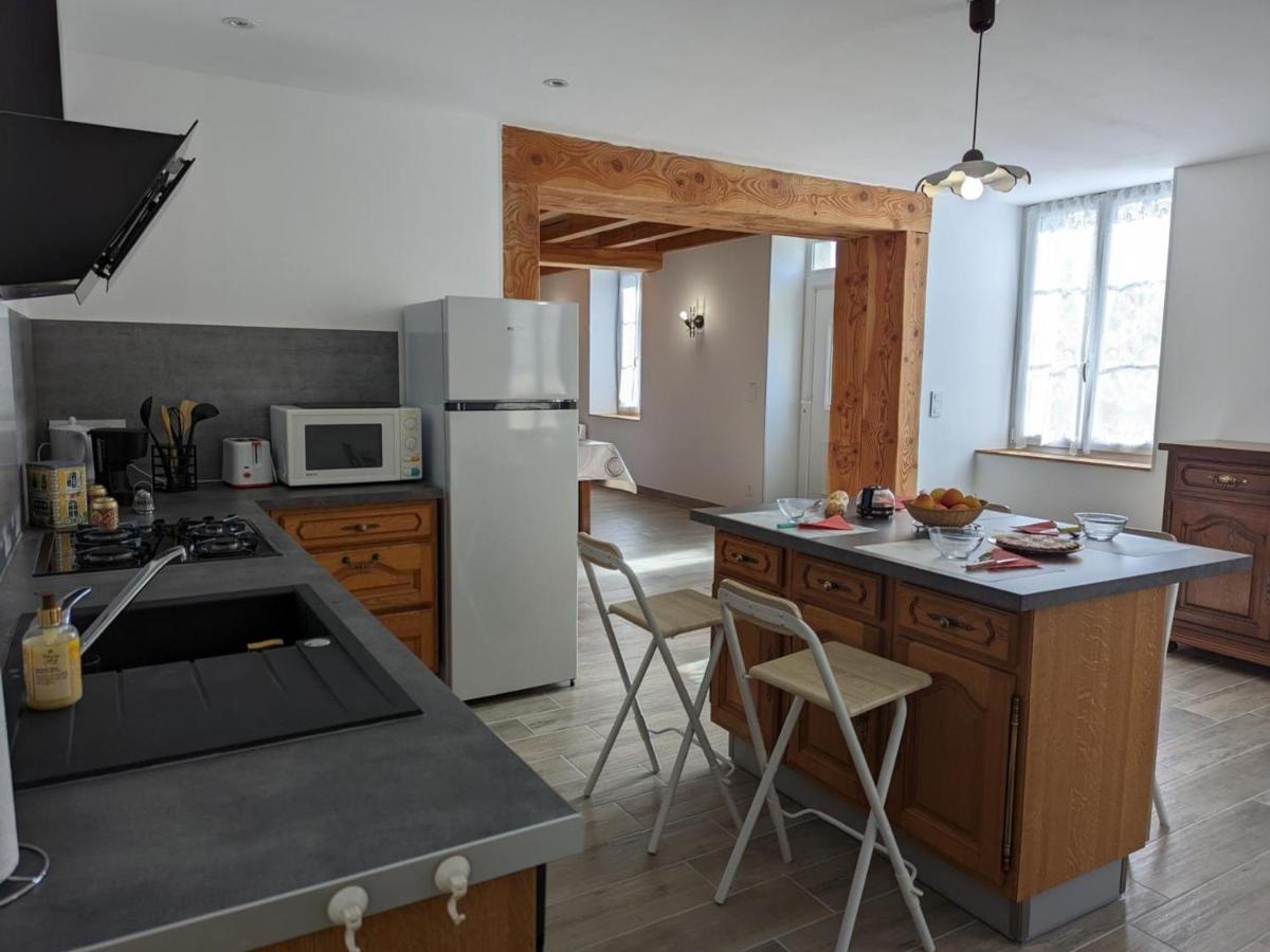 Maison Lumineuse Avec Cour Privative, Proche Sites Culturels, Tout Confort, Equipe Bebe, Wifi Inclus - Fr-1-653-98 Puyreaux Exterior foto