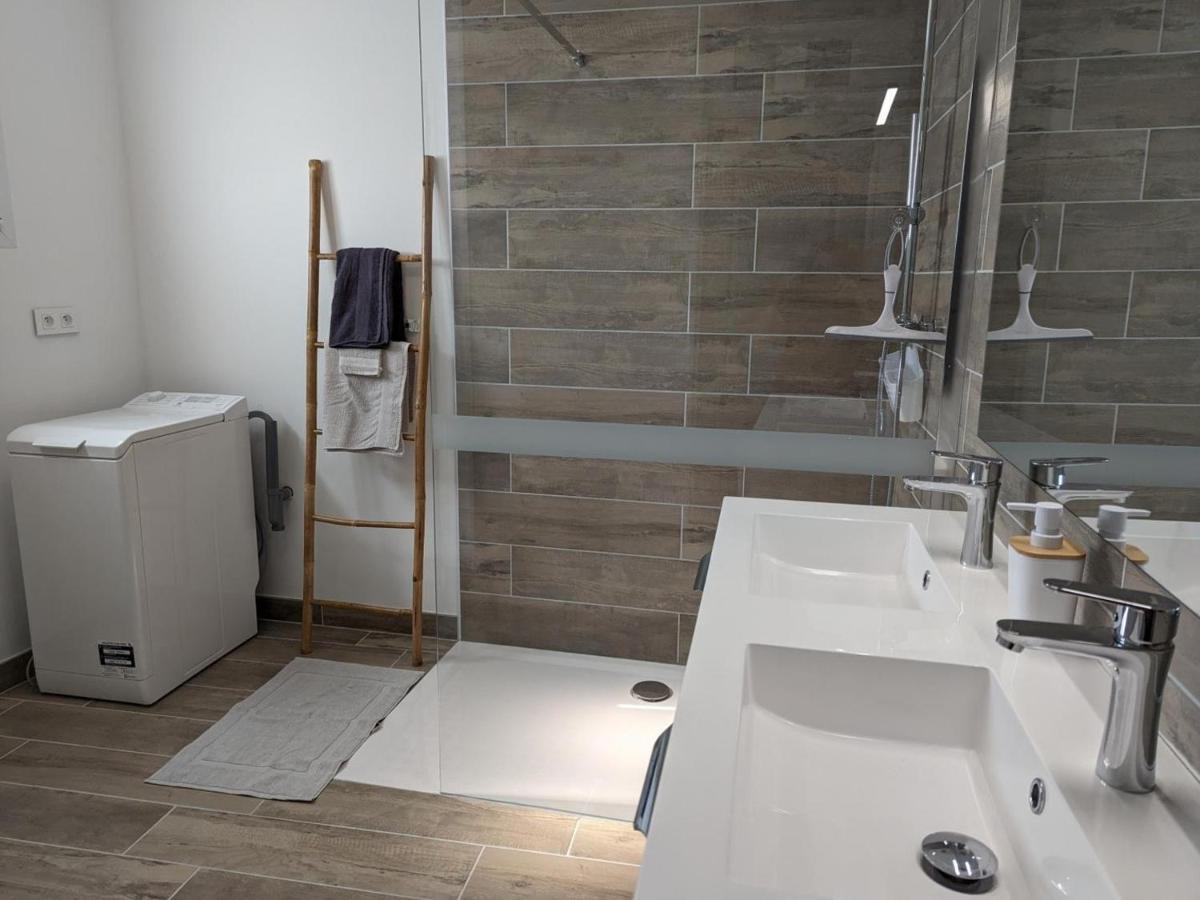 Maison Lumineuse Avec Cour Privative, Proche Sites Culturels, Tout Confort, Equipe Bebe, Wifi Inclus - Fr-1-653-98 Puyreaux Exterior foto